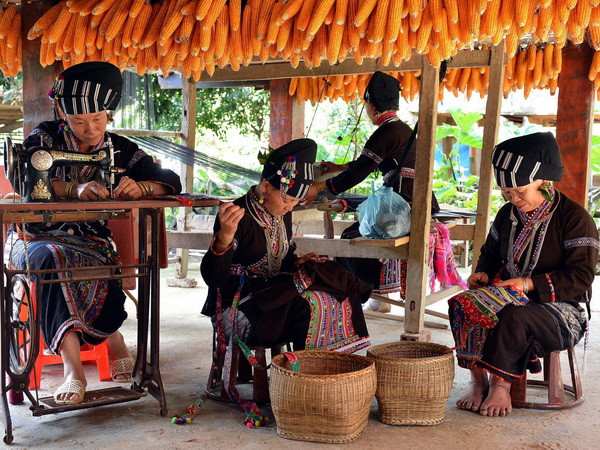 Xây dựng Lào Cai thành trung tâm du lịch miền núi lớn nhất Việt Nam ảnh 1