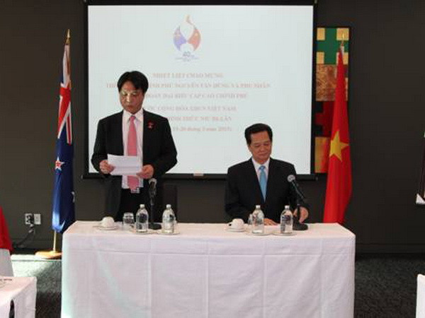 Thủ tướng Nguyễn Tấn Dũng gặp gỡ kiều bào tại New Zealand ảnh 1