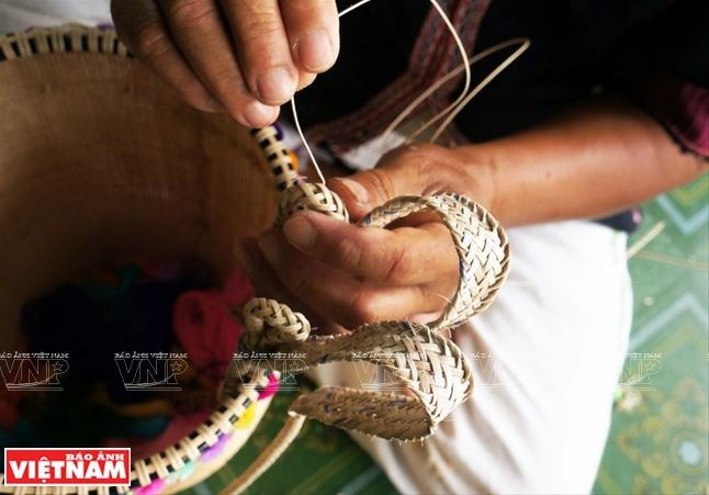 Độc đáo nghề đan lát truyền thống của người dân tộc Churu ảnh 8