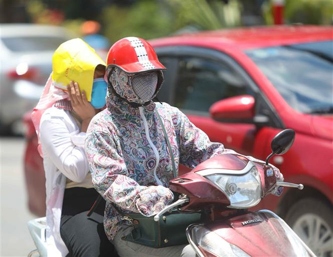 Từ ngày 22-24/6, Bắc Bộ và Trung Bộ có nơi nắng nóng đặc biệt gay gắt ảnh 1