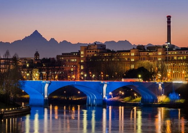 Khoảng 2,5 tấn dược phẩm, 160kg ma túy được thải ra sông ở Milan ảnh 1