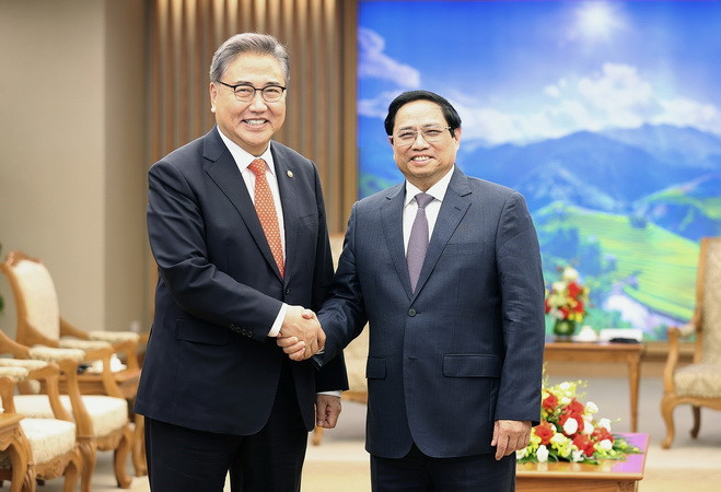 Thủ tướng Chính phủ Phạm Minh Chính tiếp Bộ trưởng Ngoại giao Hàn Quốc ảnh 1