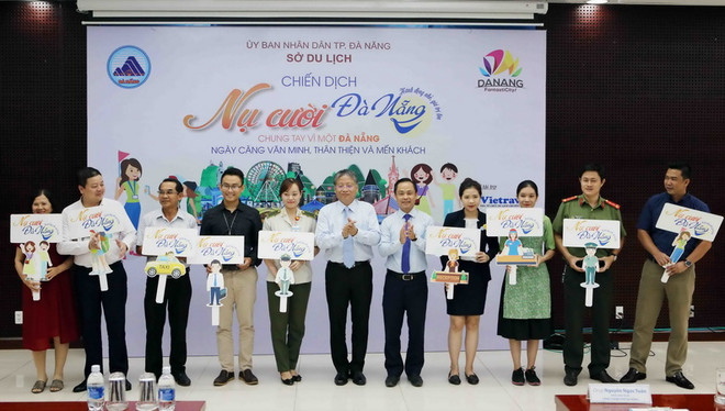 Lễ phát động chiến dịch “Nụ cười Đà Nẵng” cho APEC 2017 ảnh 2
