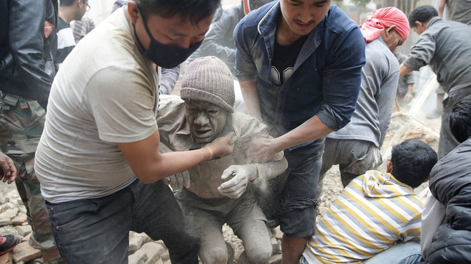 [Photo] Tàn phá ở Nepal sau trận động đất mạnh 7,9 độ Richter ảnh 4