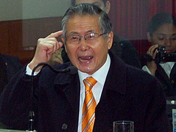 Cựu Tổng thống Peru Fujimori tiếp hơn 650 khách trong 3 tháng ở tù ảnh 1