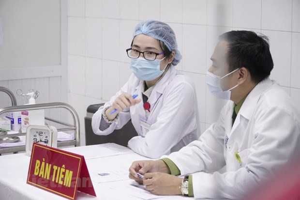 Chương trình thử nghiệm lâm sàng vắcxin Nano Covax được triển khai tại Học viện Quân y. (Ảnh: Hiếu Hoàng/Vietnam+) 35 tình nguyện viên tiêm thử vắcxin COVID-19 Nano Covax giai đoạn 2 ảnh 1