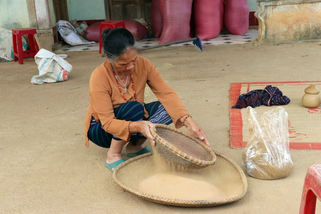Lâm Đồng: Người giữ nghề làm gốm của đồng bào Chu Ru ảnh 3