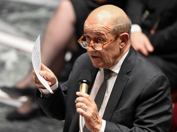 Pháp, Anh phản đối phát biểu của ông Trump về luật súng đạn ảnh 1