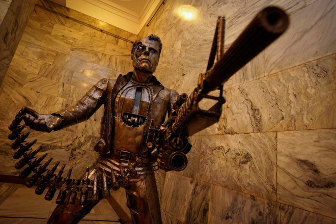 Độc đáo bộ sưu tập tác phẩm điêu khắc từ phế thải kim loại ảnh 6