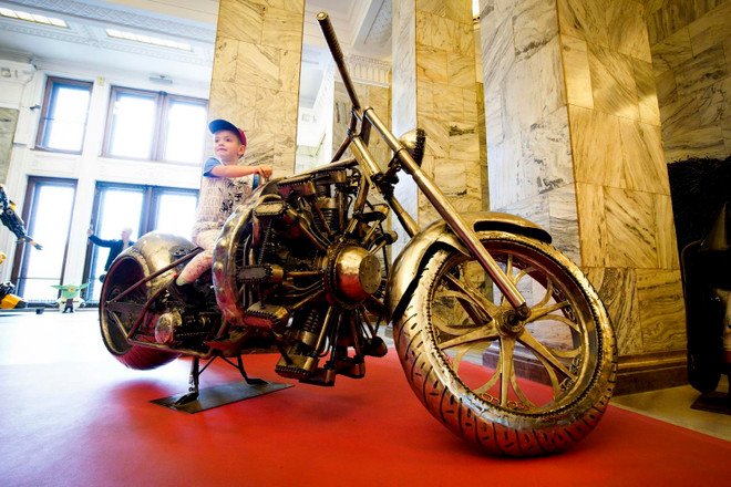 Độc đáo bộ sưu tập tác phẩm điêu khắc từ phế thải kim loại ảnh 4