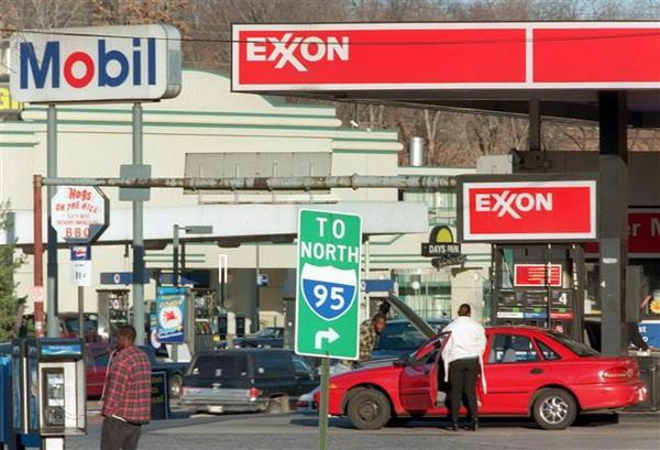 Cửa hàng của Exxon Mobil tại Washington, DC. (Nguồn: AFP/TTXVN) Lợi nhuận của Exxon Mobil giảm gần 50% trong quý đầu năm 2019 ảnh 1
