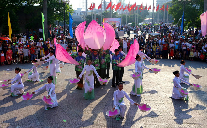 Hơn 2.200 nghệ sỹ trong và ngoài nước trình diễn tại Festival Huế 2016 ảnh 3