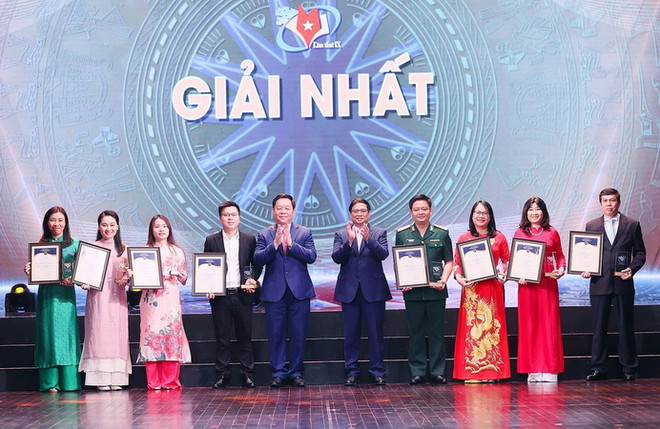 Viết tiếp những câu chuyện để thế giới hiểu và ủng hộ Việt Nam ảnh 2