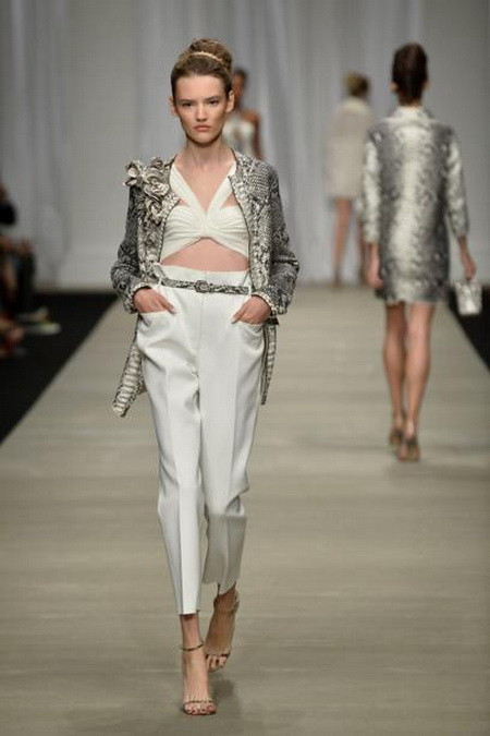 Những chất liệu tinh xảo trong bộ sưu tập của Ermanno Scervino ảnh 2