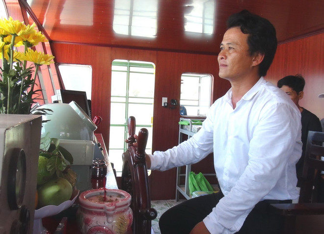 [Photo] Bàn giao tàu cá vỏ thép cho ngư dân ở tỉnh Quảng Ngãi ảnh 3