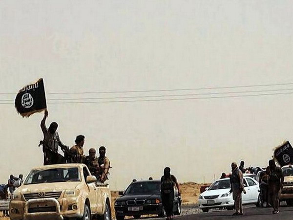 Malaysia truy nã năm phiến quân liên quan đến tổ chức ISIL ảnh 1