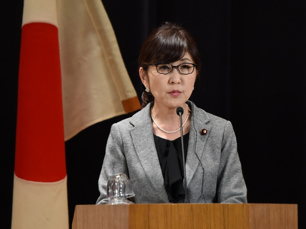 Nhật Bản bất bình trước việc Mỹ diễn tập nhảy dù ở Kadena ảnh 1