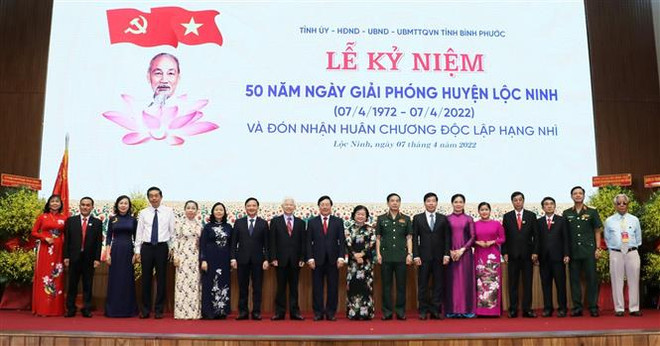 Bình Phước kỷ niệm trọng thể 50 năm Ngày giải phóng Lộc Ninh ảnh 1