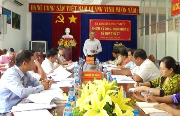 Khiển trách Chủ tịch Hội Liên hiệp Phụ nữ tỉnh Bến Tre ảnh 1