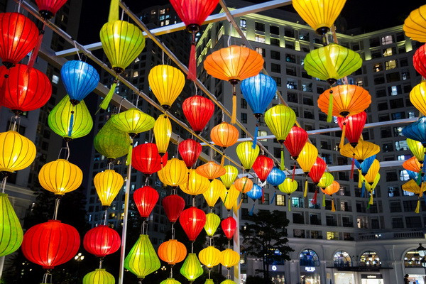 Vincom rộn ràng tuần lễ đón mùa Trung Thu đoàn viên ảnh 4