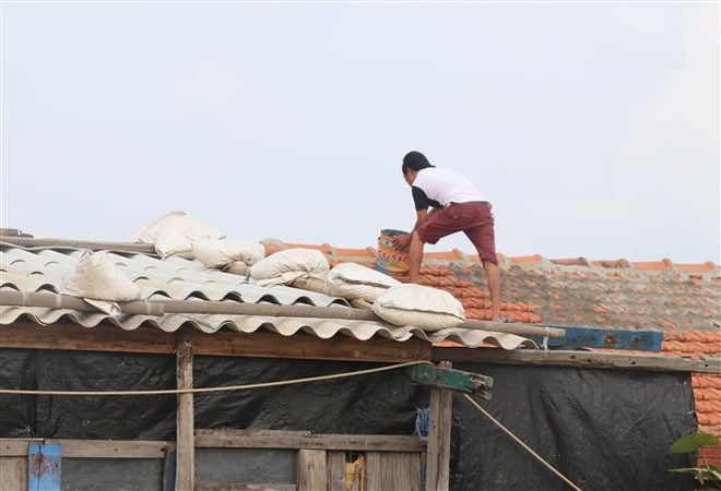 Từ chiều tối 10/11, 4 tỉnh ven biển chịu ảnh hưởng trực tiếp bão số 6 ảnh 1