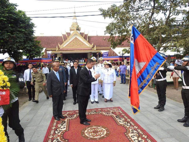 Tổng lãnh sự quán VN tại Preah Sihanouk mừng Quốc khánh Campuchia ảnh 3