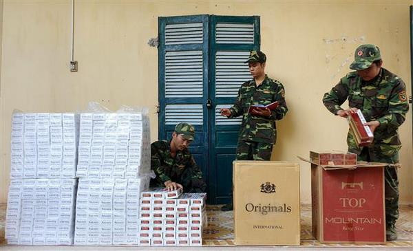 An Giang thu giữ 2.500 gói thuốc lá điếu ngoại nhập lậu ảnh 1