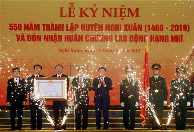 Hà Tĩnh tổ chức lễ kỷ niệm 550 năm thành lập huyện Nghi Xuân ảnh 1