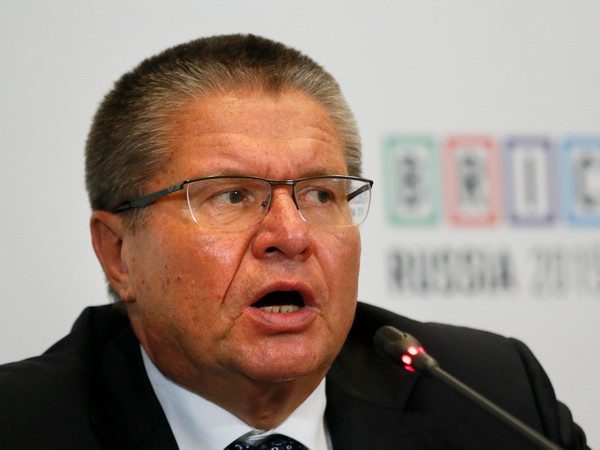 Bộ trưởng Kinh tế Nga Alexei Ulyukayev phát biểu tại cuộc họp báo ở Moskva, Nga ngày 7/7 vừa qua. (Ảnh: EPA/TTXVN) Bộ trưởng kinh tế Nga bị bắt bởi cáo buộc nhận hối lộ 2 triệu USD ảnh 1