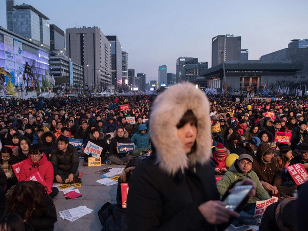 Tổng thống Park quyết định không dự phiên xem xét luận tội cuối cùng ảnh 1