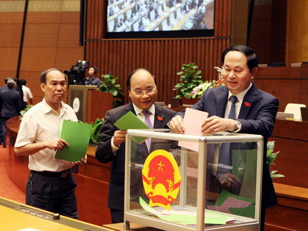 Quốc hội bỏ phiếu bầu các chức danh Phó Chủ tịch Quốc hội ảnh 1