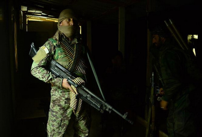 Các tay súng Taliban kiểm soát hơn 30 làng tại miền Tây Afghanistan ảnh 1