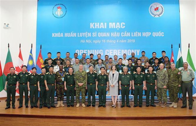 Khai mạc Khóa huấn luyện Sỹ quan Hậu cần Liên hợp quốc tại Việt Nam ảnh 1