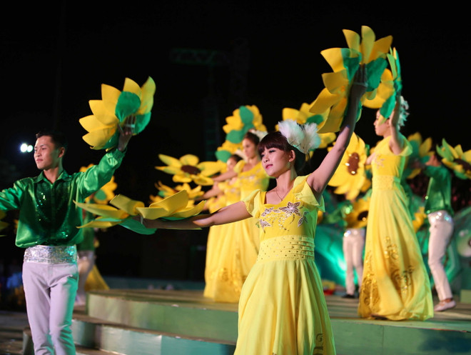 500.000 lượt du khách đến Festival hoa Đà Lạt lần thứ VI ảnh 1