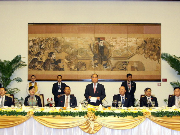 Chủ tịch Quốc hội Myanmar kết thúc tốt đẹp thăm Việt Nam ảnh 1