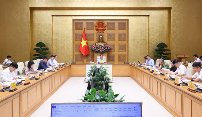 Phó Thủ tướng Trần Hồng Hà chủ trì cuộc họp. (Ảnh: Văn Điệp/TTXVN) ttxvn_2706_tran hong ha (2).jpg