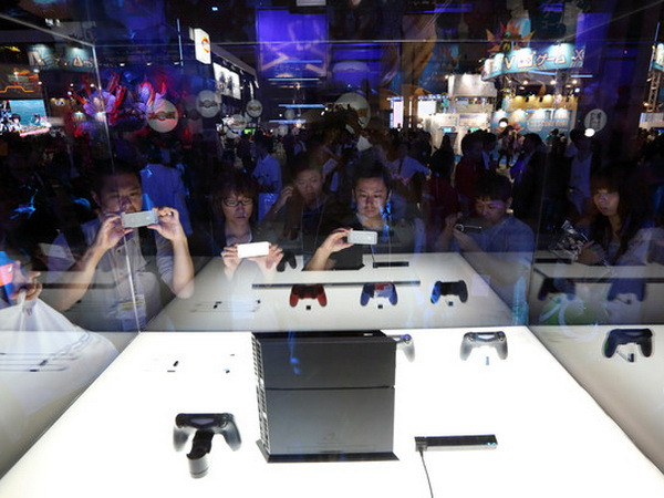Sony kỳ vọng bán được 3 triệu bộ PS4 trong năm 2013 ảnh 1