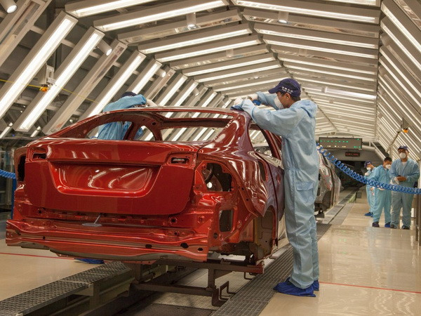 Hãng Volvo bắt đầu sản xuất mẫu S60L ở Trung Quốc ảnh 1