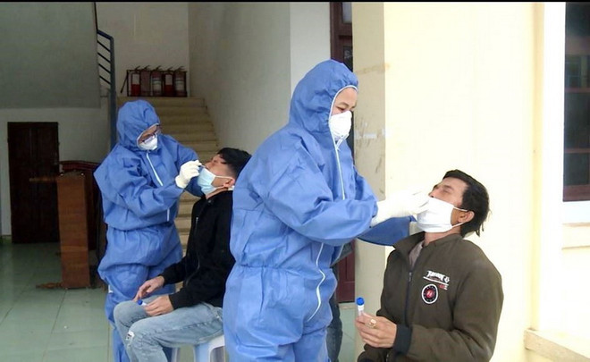 Ba người nhập cảnh trái phép ở Bình Dương âm tính với virus SARS-CoV-2 ảnh 1