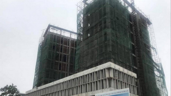 Nghệ An: Đứt thang cuốn khiến 11 công nhân thương vong ảnh 1