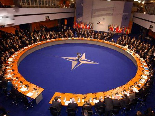 NATO quan ngại về căng thẳng gia tăng giữa Nga và Ukraine ảnh 1