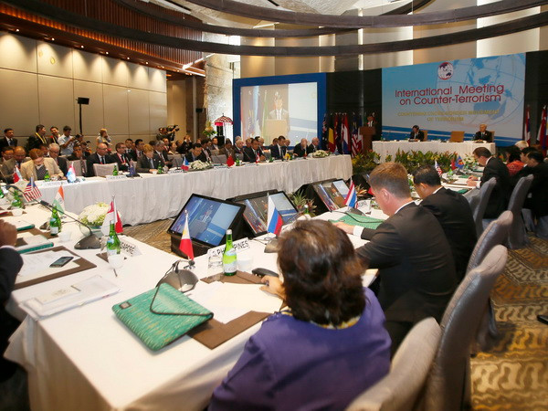 Thế giới đồng lòng ngăn chặn các nguồn tài trợ cho khủng bố ảnh 1