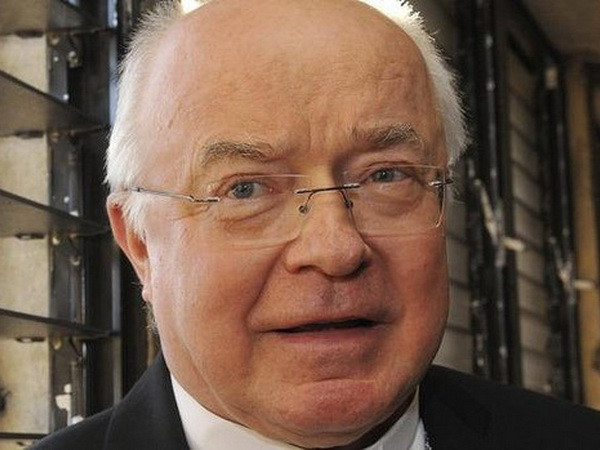 Cựu Tổng giám mục phạm tội ấu dâm có thể chịu 10 năm tù giam ảnh 1