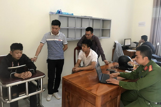 Lai Châu: Bắt đối tượng sau gần 1 giờ gây án và cướp tài sản ảnh 1