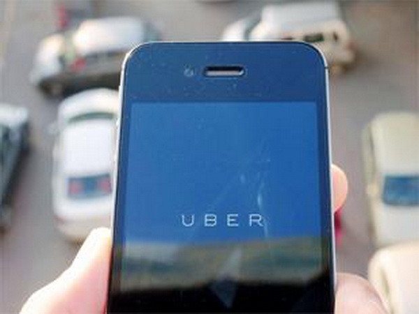 Dịch vụ taxi giá rẻ Uber bị cấm hoạt động tại Tây Ban Nha ảnh 1