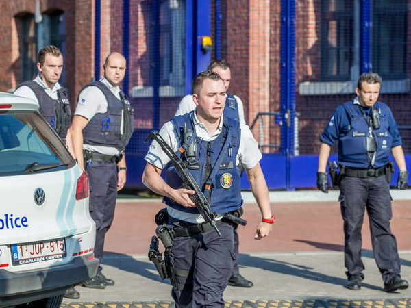 Đã xác định được thủ phạm vụ tấn công 2 nữ cảnh sát ở Bỉ ảnh 1