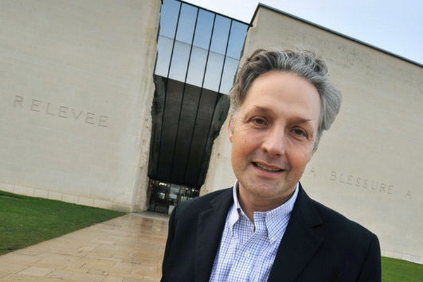 Pháp lùi thời hạn tổ chức cuộc gặp gỡ họa sỹ biếm họa quốc tế ảnh 1