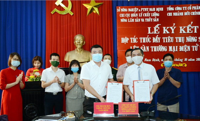 Nam Định: Ký kết hợp tác thúc đẩy đưa nông sản lên sàn điện tử ảnh 1