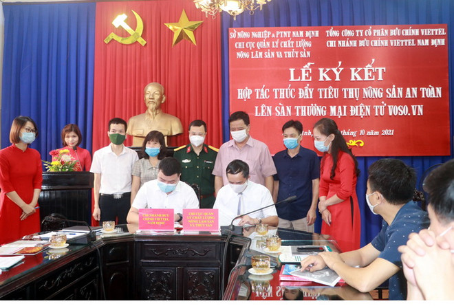 Nam Định: Ký kết hợp tác thúc đẩy đưa nông sản lên sàn điện tử ảnh 2