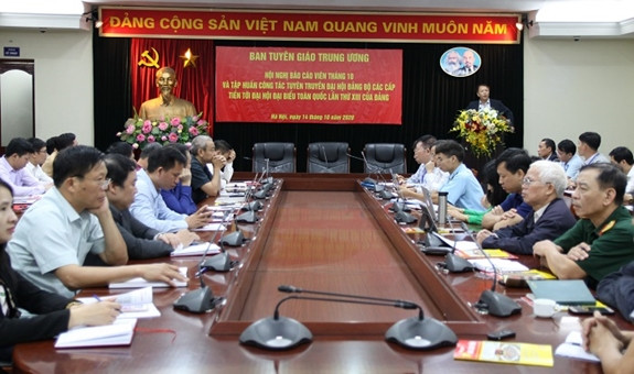 Thông tin kết quả Hội nghị TƯ 13 tới các báo cáo viên toàn quốc ảnh 1